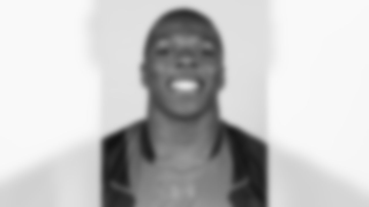 Stanford safety Jordan Richards poses for a headshot during the 2015 NFL Scouting Combine at Lucas Oil Stadium on Saturday, February 21, 2015 in Indianapolis, IN. (AP Photo/Ben Liebenberg)