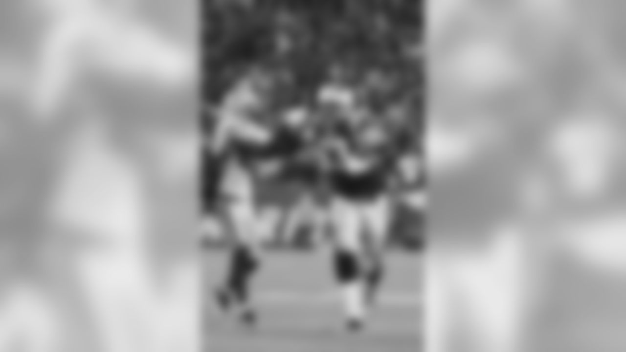 connolly_kickoff_return_0.jpg