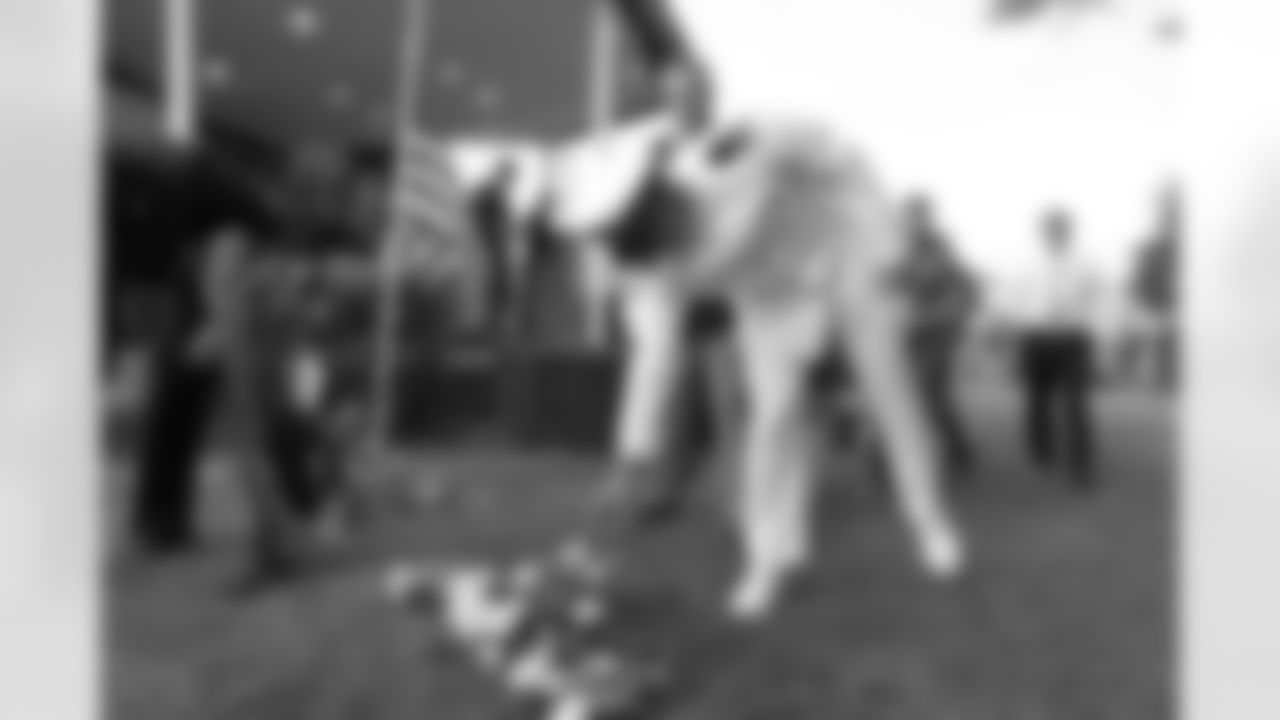 072616jcfallheroes_ea04.jpg