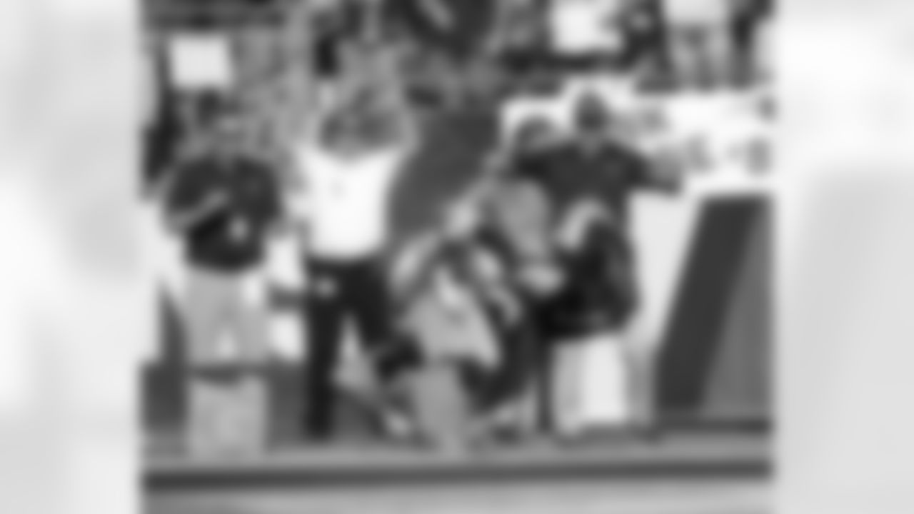 ht092417_eja1776-watermarked.jpg