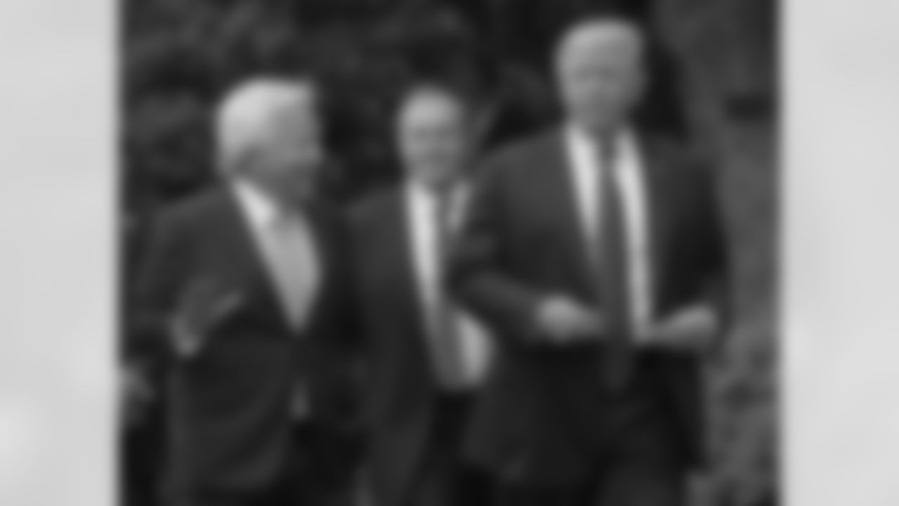President Donald Trump talks with New England Patriots owner Robert Kraft, left, followed by head coach Bill Belichick as they arrive for a ceremony on the South Lawn of the White House in Washington, Wednesday, April 19, 2017, where the president honored the Super Bowl Champion New England Patriots for their Super Bowl LI victory. (AP Photo/Susan Walsh)