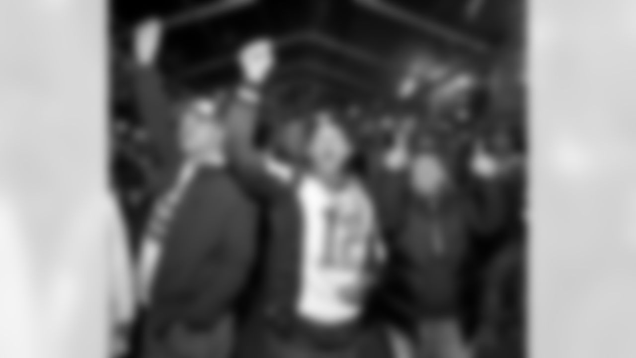 denver-fan-party_032-watermarked.jpg