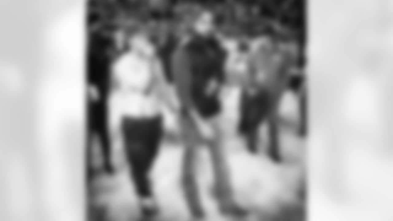 20161115-nate-ebner-social-scene.jpg