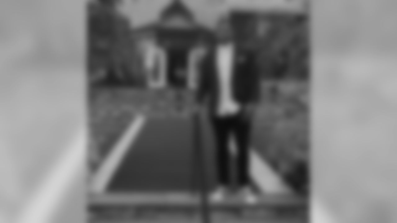 jabaal-sheard-multi-photo.jpg