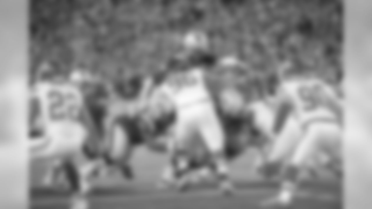 Jan. 16, 2016. Patriots 27, Cheifs 20.Rob Gronkowski caught seven passes for 83 yards and two touchdowns, and made another clutch grab, recovering an onside kick by Cairo Santos with just over a minute to go after the Chiefs cut the lead to 27-20 with 1:18 remaining. Tom Brady added a one-yard TD run.