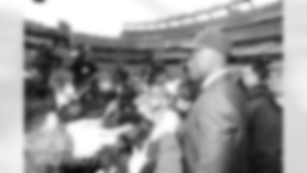050616cyrusjones_ds352-watermarked.jpg