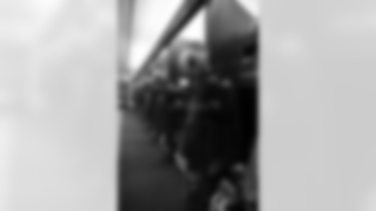 md112617lockerroom-approved_ds04-watermarked.jpg