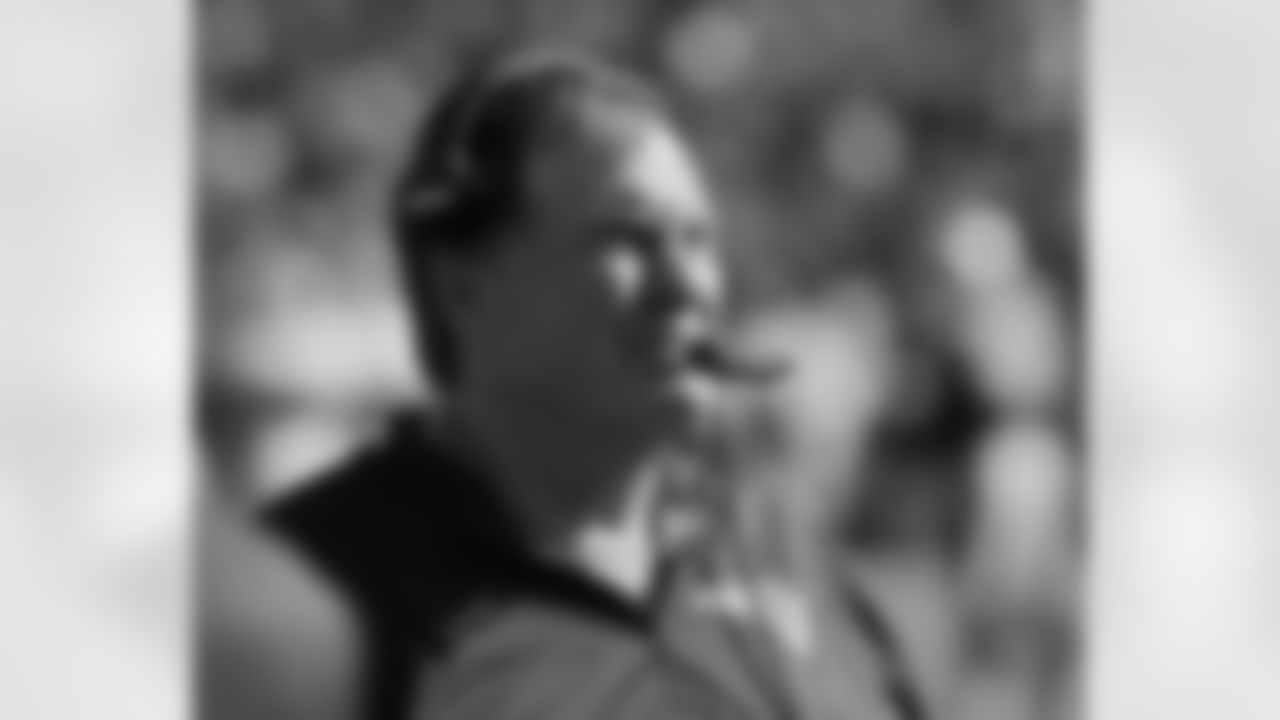 New England Patriots head coach Bill Belichick stands on the sidelines during the second half of an NFL football game against the Buffalo Bills Sunday, Sept. 20, 2015, in Orchard Park, N.Y. (AP Photo/Bill Wippert)