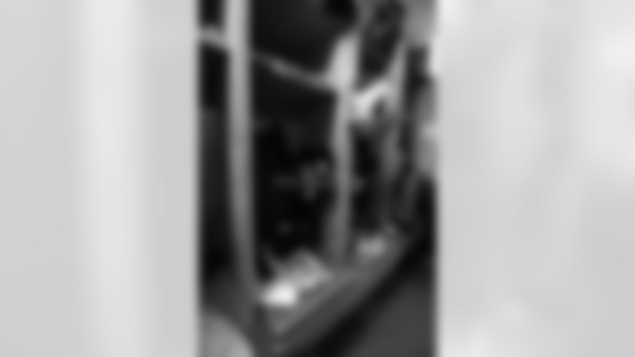 111717afa-lockeroom_ds160-watermarked.jpg