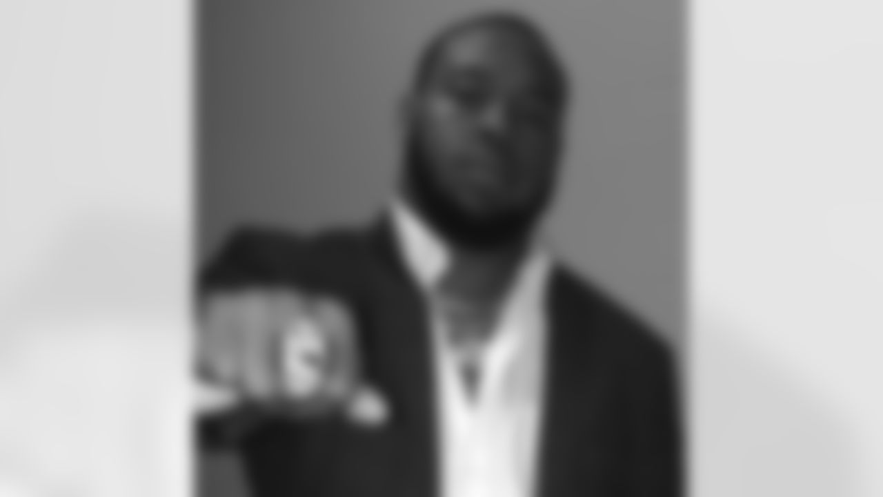 shaq-mason-and-ring.jpg
