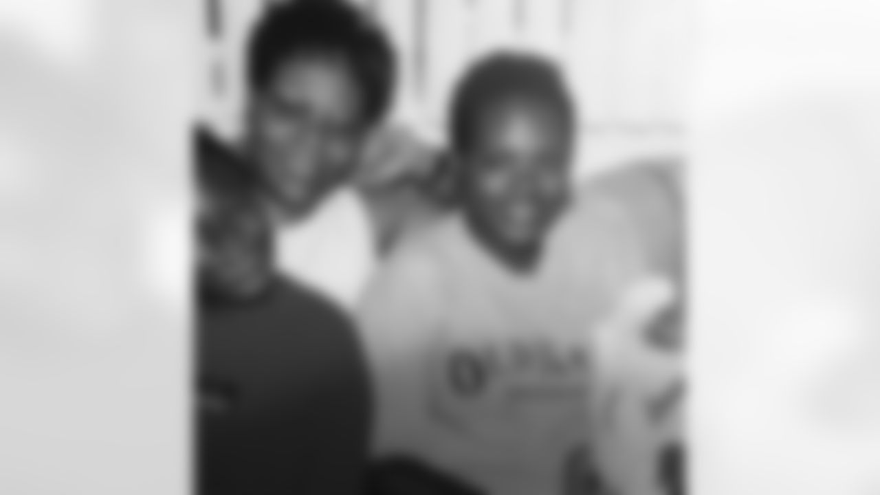 Cyrus Jones – Instagram (@_cyrusjones): Two real ones......Happy Mother's Day! Aunie, thank you for blessing me with the best mother any kid could ask for....for that I could never repay you. To my one and only@meek.jones74 thank you for everything you do and everything that you are! I love you more than anything!