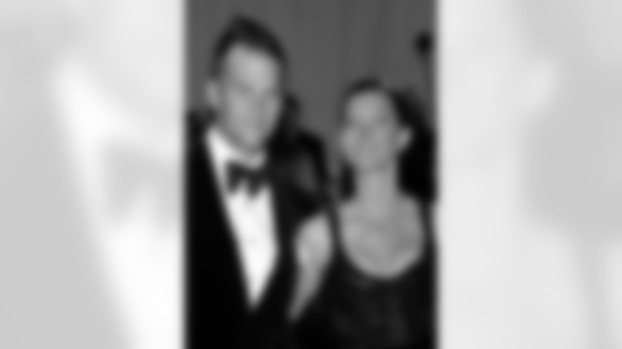 Tom Brady and Gisele Bundchen arrive at the Metropolitan Museum of Art Costume Institute gala benefit, celebrating Elsa Schiaparelli and Miuccia Prada, Monday, May 7, 2012 in New York. (AP Photo/Charles Sykes)