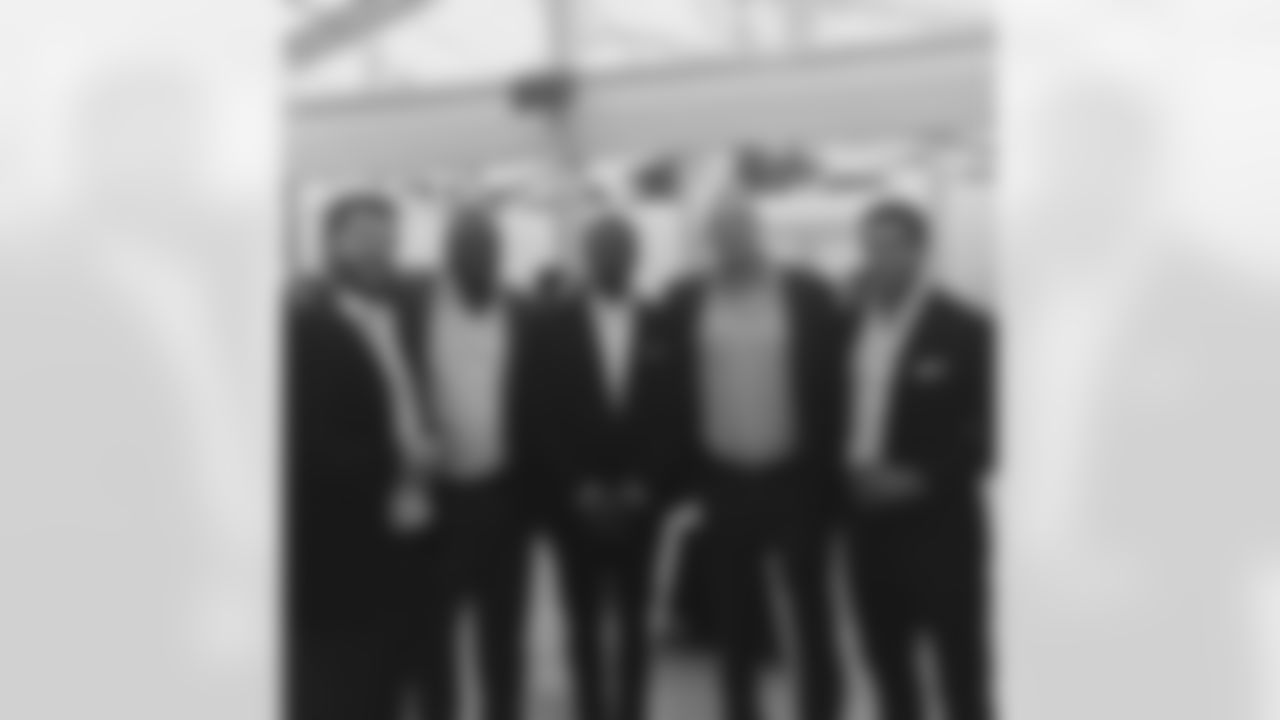 joe-thuney-cam-fleming-fellas-no-dates.jpg