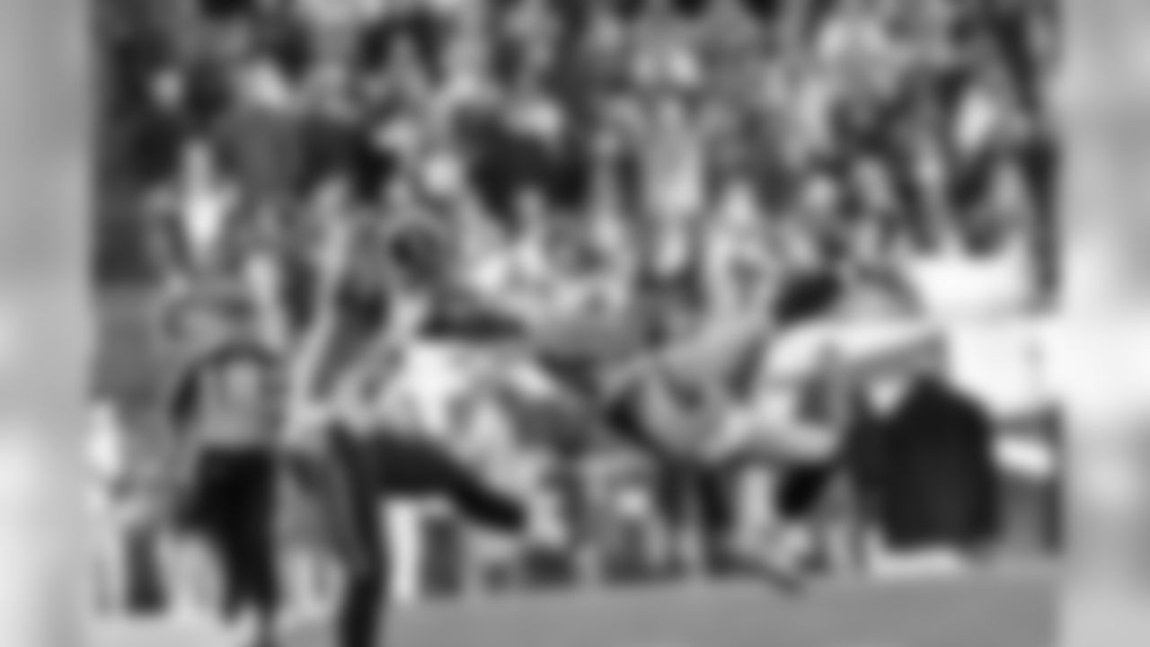 lar120416_kn0575-watermarked.jpg