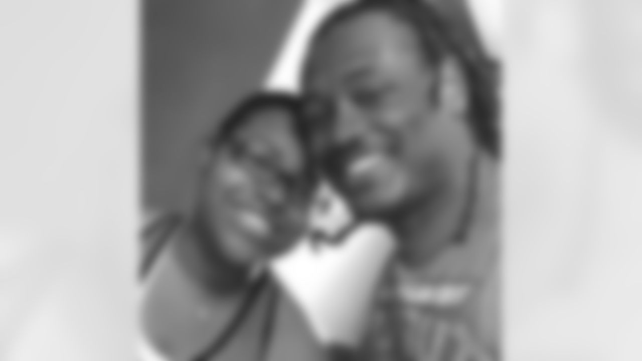20161115-donta-hightower-social-scene.jpg