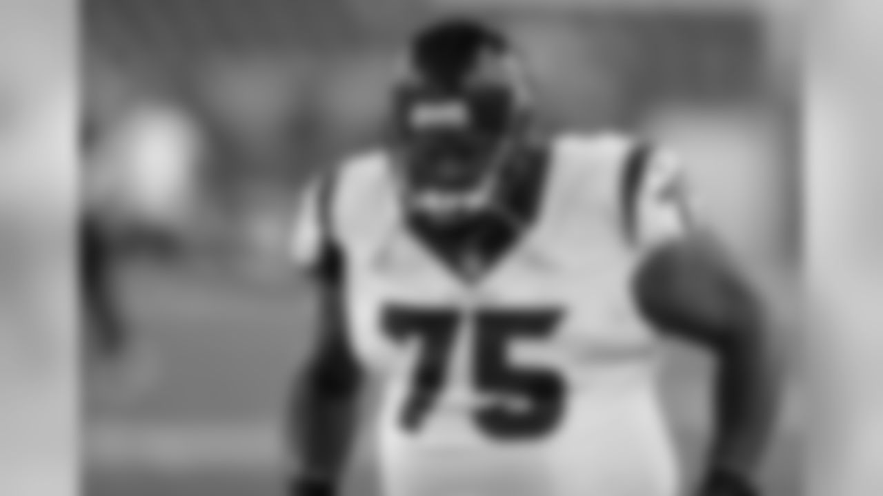 Houston Texans nose tackle Vince Wilfork warms up before an NFL football game against the New England Patriots Thursday, Sept. 22, 2016, in Foxborough, Mass. (AP Photo/Charles Krupa)