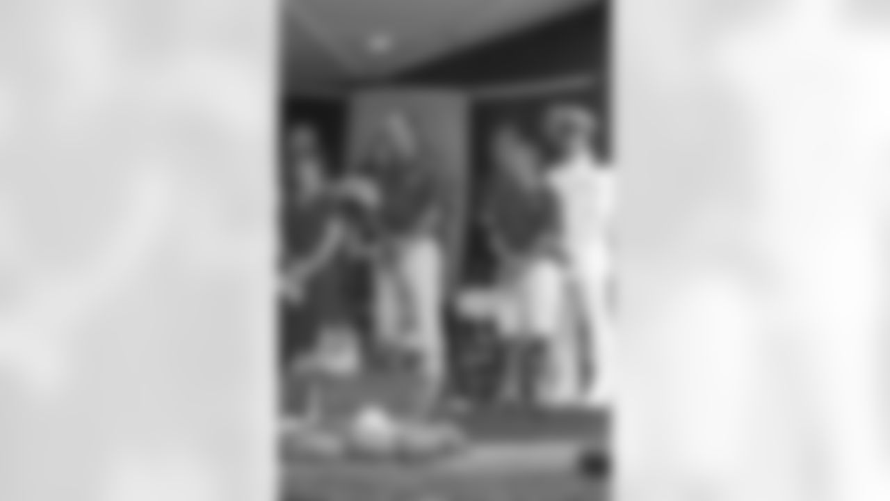072616jcfallheroes_ea03.jpg