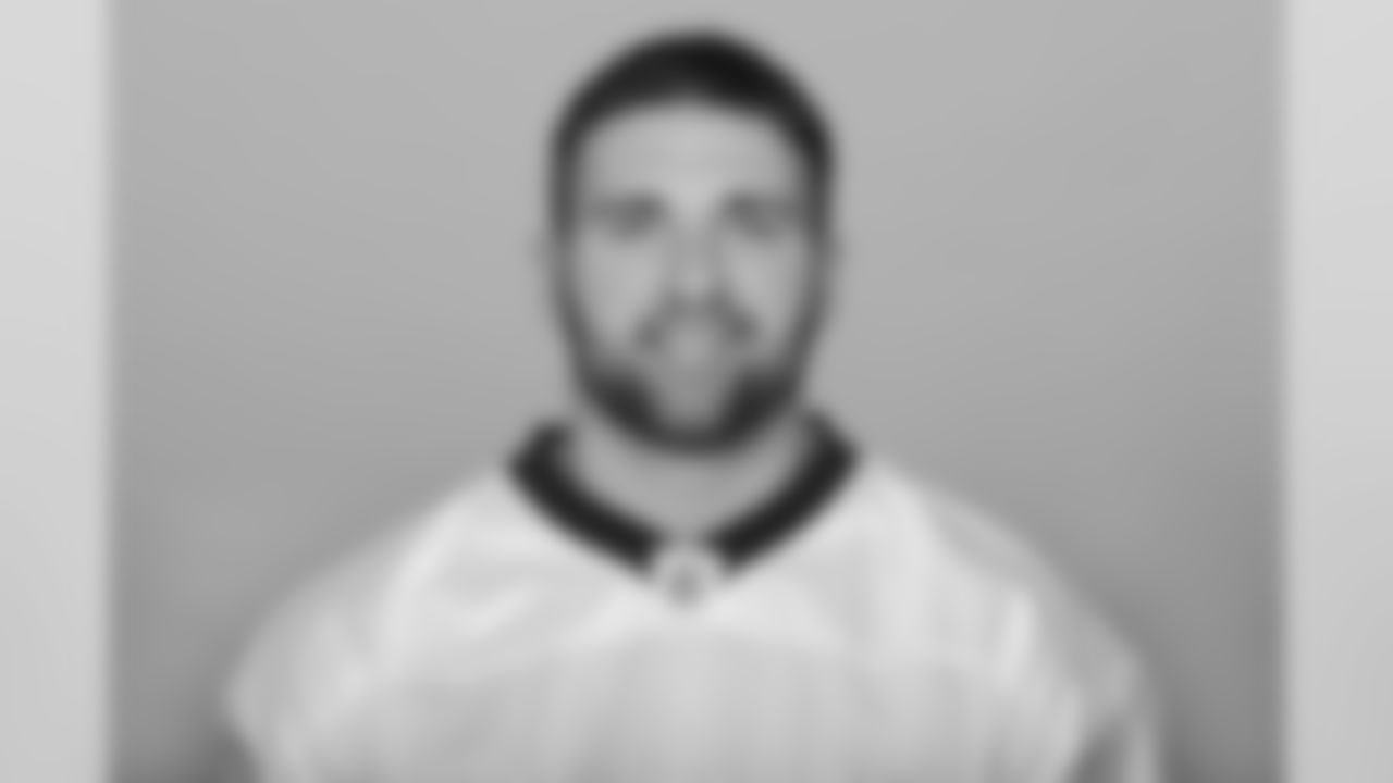 20160602-ninkovich-headshot-old.jpg