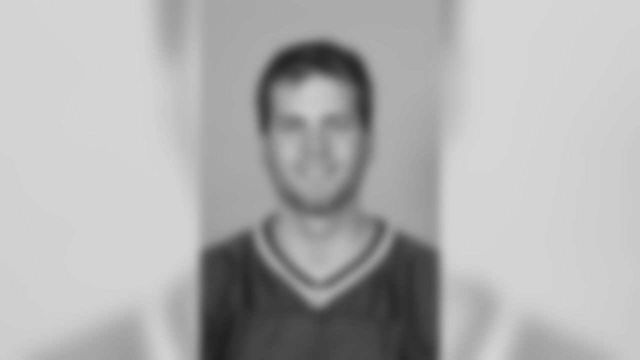 20160602-brady-headshot-old.jpg