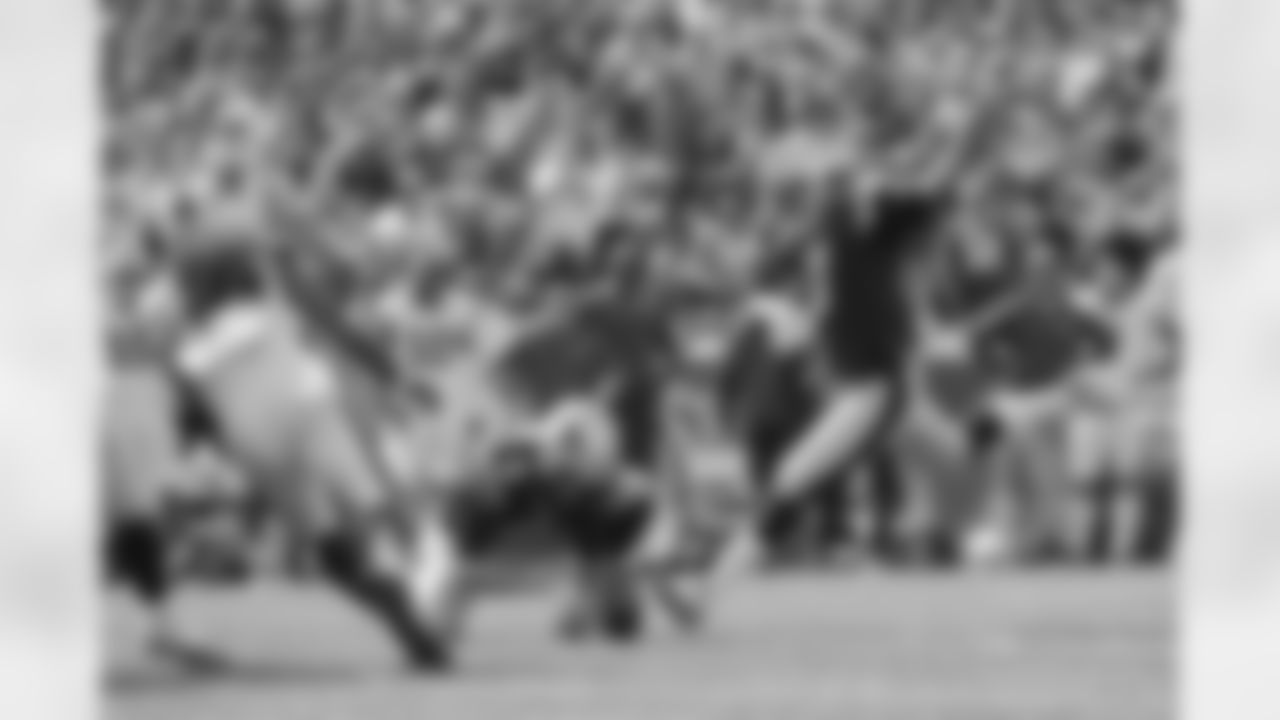 New England Patriots kicker Stephen Gostkowski (3) boots a field goal during the first half of an NFL football game against the Buffalo Bills, Sunday, Sept. 20, 2015, in Orchard Park, N.Y. (AP Photo/Bill Wippert)