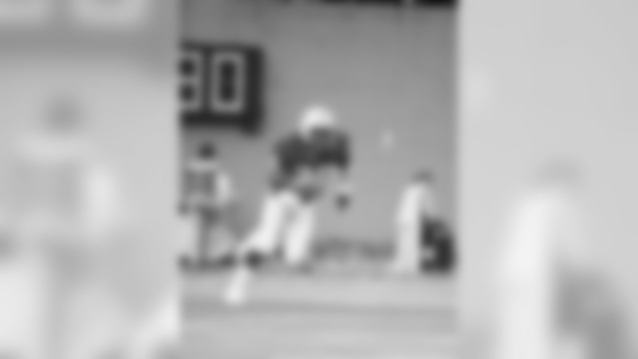 clayborn_raymond14.jpg