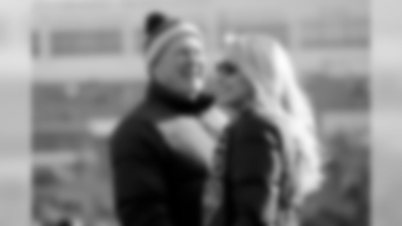 New England Patriots head coach Bill Belichick stands with girlfriend Linda Holliday prior to an NFL football game against the Buffalo Bills, Sunday, Dec. 3, 2017, in Orchard Park, N.Y. (AP Photo/Adrian Kraus)