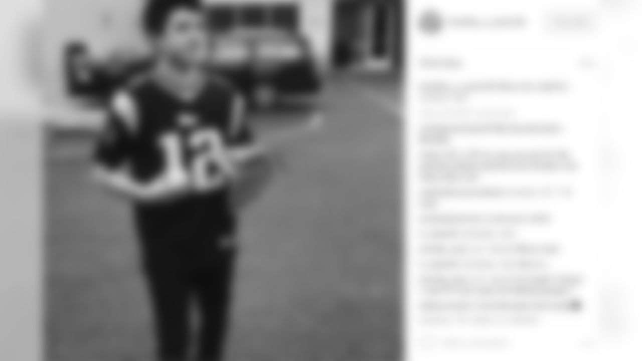 32-bradley-steven-perry.jpg