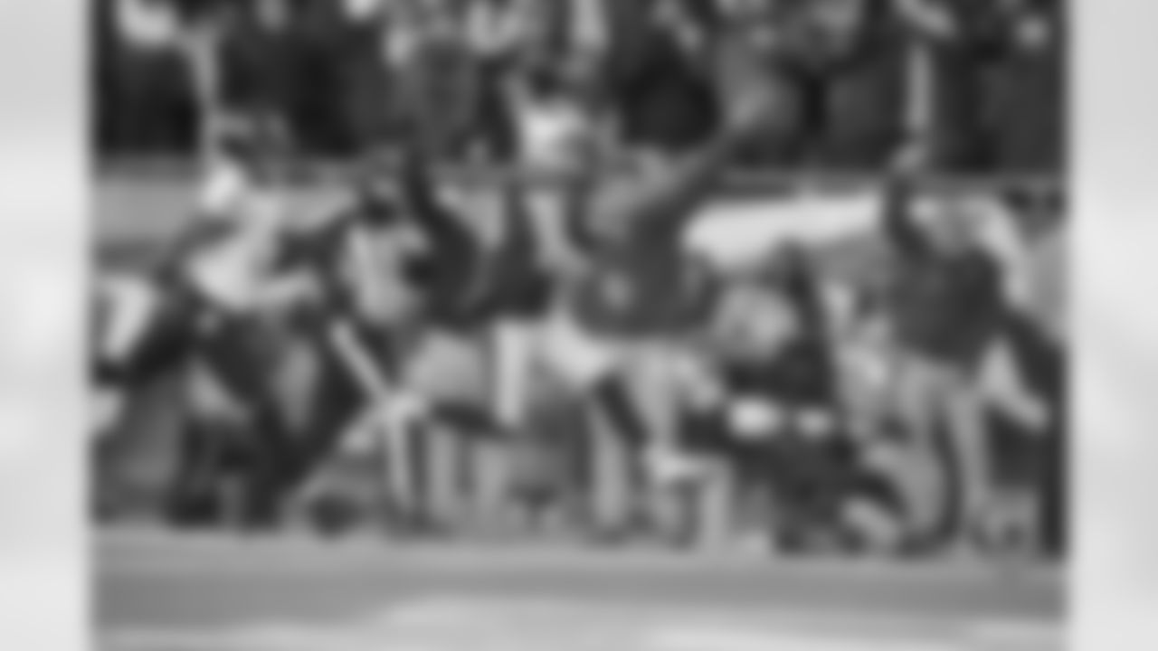 br011015_kn1276.jpg