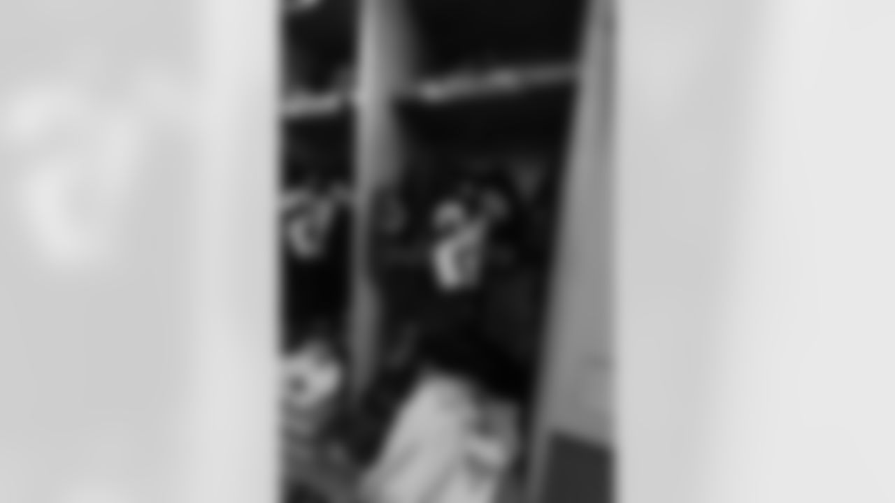 111717afa-lockeroom_ds134-watermarked.jpg