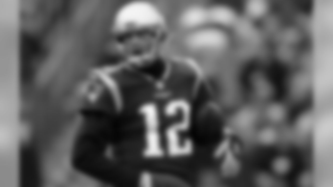 Tom Brady - Closing out what many expect to be his third MVP season, Brady hasn't exactly lit things up down the stretch. Dealing with Achilles and left shoulder injuries, he missed practice on Wednesday. He's thrown an interception in five straight games. There is no better bad-weather passer and Brady will be looking to heat things up heading into the playoffs with a precision passing performance against New York in frigid Foxborough.(AP Photo/Charles Krupa)