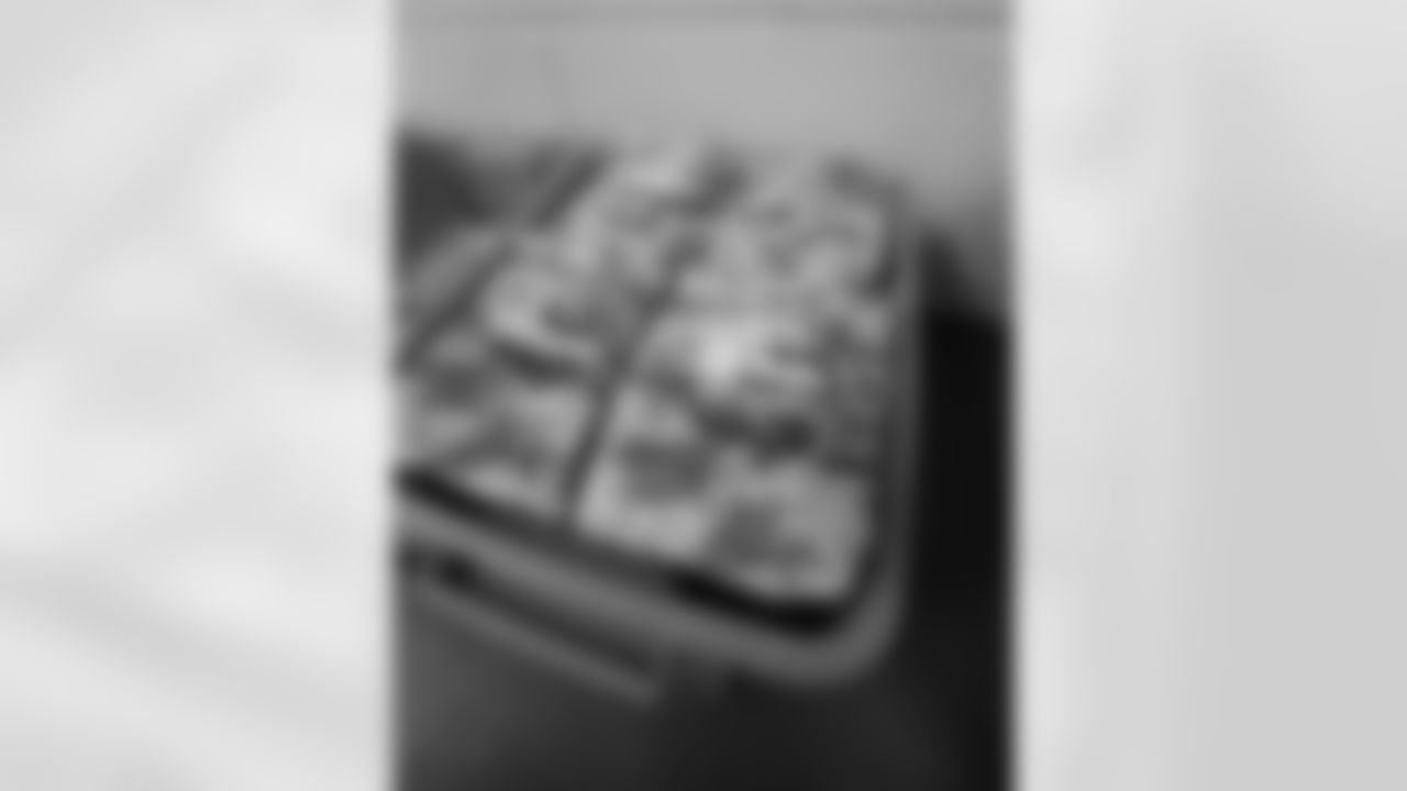 md112617lockerroom-approved_ds05-watermarked.jpg