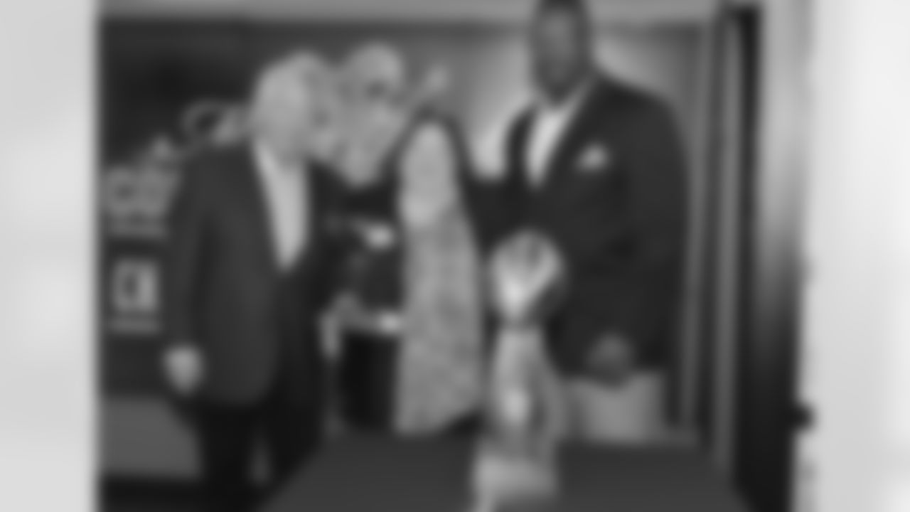 lookingandfeelingfab_hollybrown_stage1_small.jpg