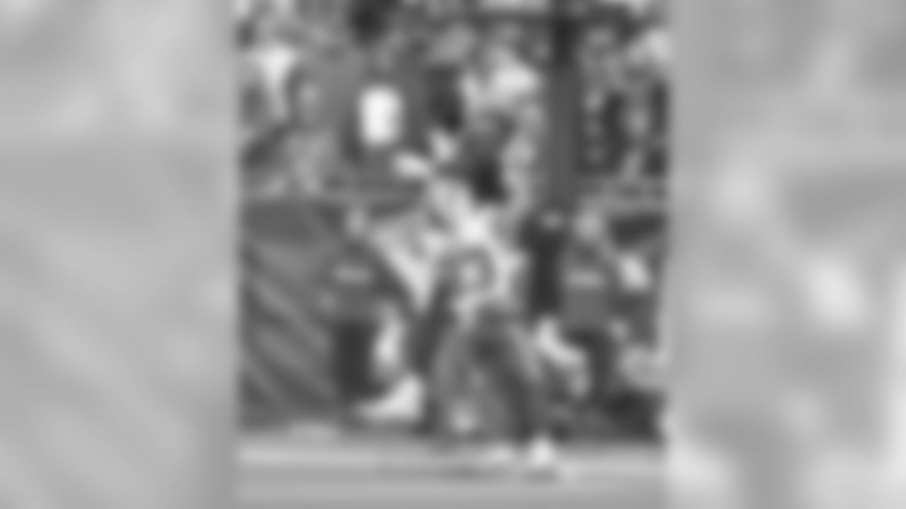 20171224_bills_nordstromgame_1sthalf-63.jpg