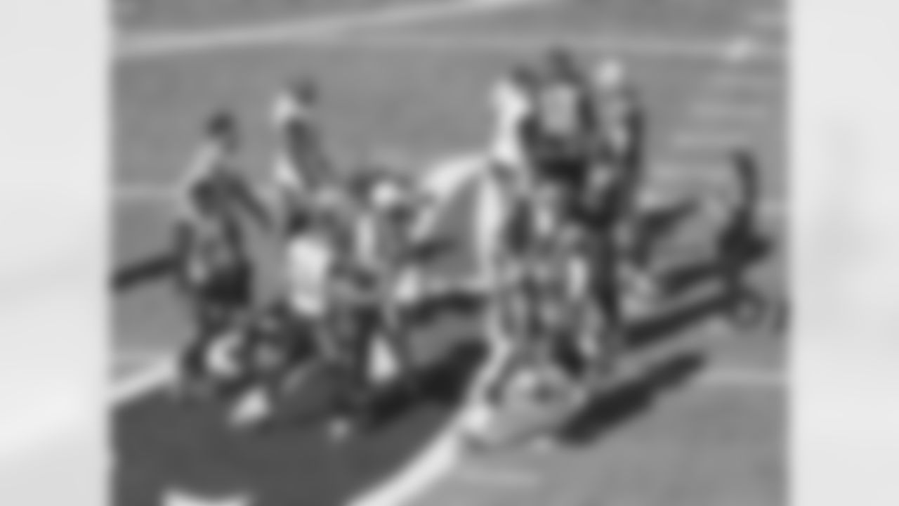 jj092715_ea01.jpg