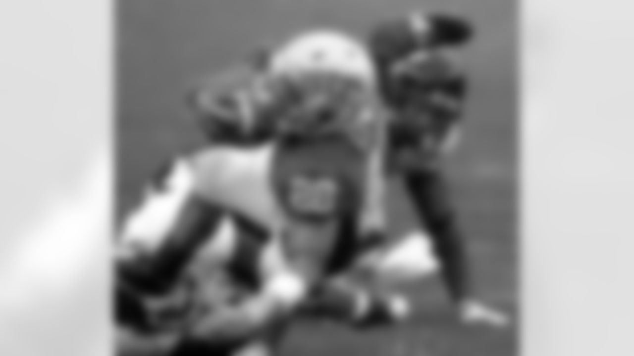 Dont'a Hightower, LB - The Falcons bring the NFL's No. 5 rushing offense to the big game, but the Atlanta running backs are also just as dangerous as pass catchers. Hightower is the man in the middle of it all on defense, both in terms of setting the front and making plays against the opposing backs who'll be a key target of the New England defensive game plan.