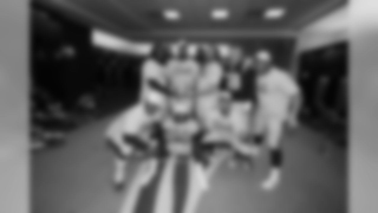 ps012217postgamelr_ds054-watermarked.jpg