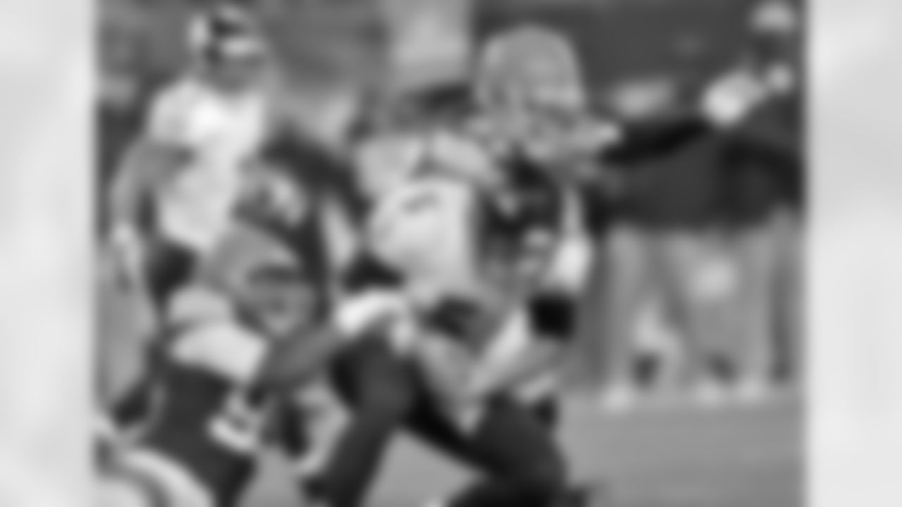 Chris Hogan