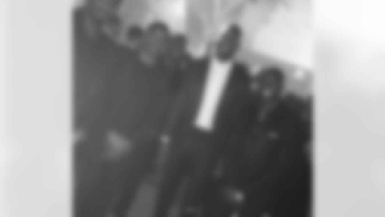 duron-harmon-instagram.jpg