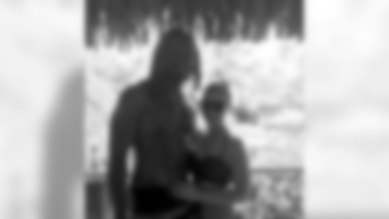 20170228-donta-hightower-instagram.jpg