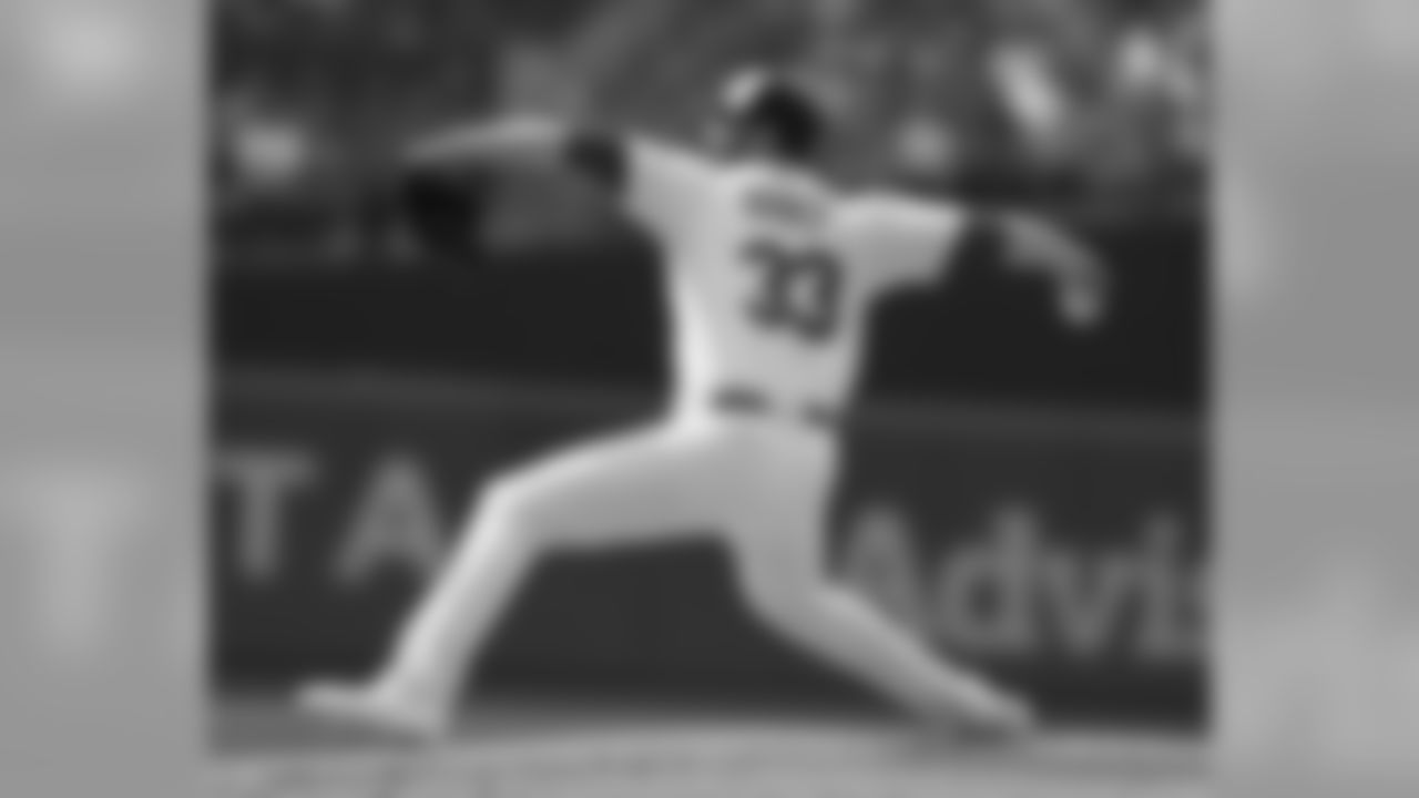 New York Mets starting pitcher Matt Harvey throws during the first inning of the baseball game against the Miami Marlins, Monday, July 4, 2016, in New York. (AP Photo/Seth Wenig)