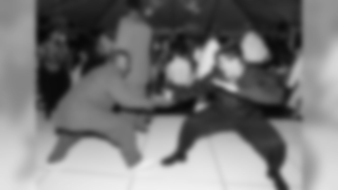 tempNEP061304DS-200.jpg