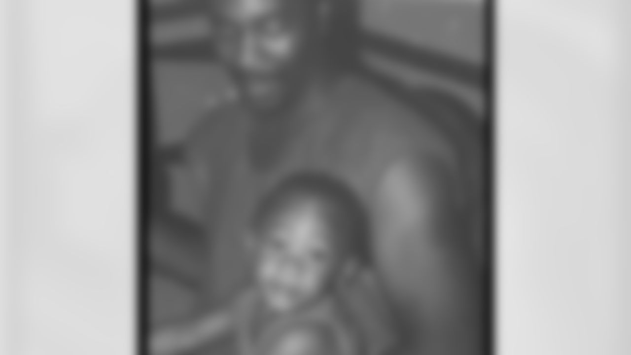 geneo-grissom-instagram.jpg