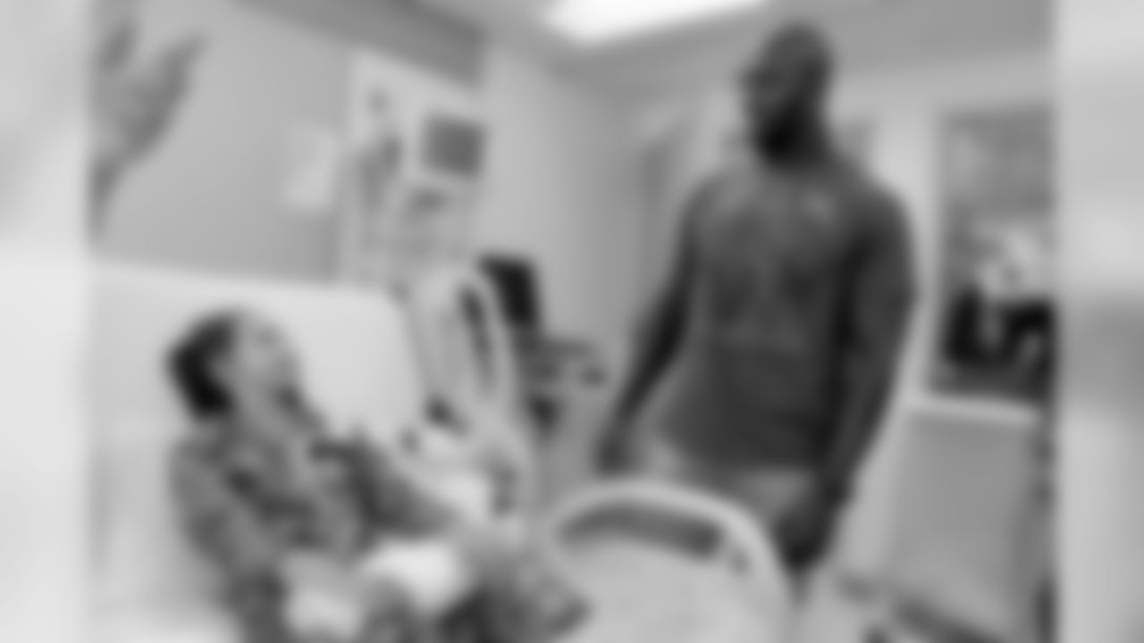 BOSTON, MA - OCTOBER 11: New England Patriots Devin McCourty visits Mea at Boston Children's Hospital October 11, 2016 in Boston, Massachusetts. (Photo by Darren McCollester/Getty Images for Boston Children's Hospital)