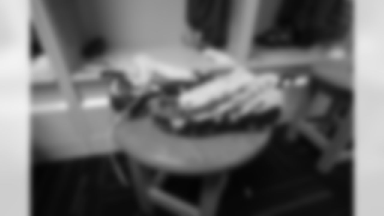 20171203_ds_cleats_03.jpg