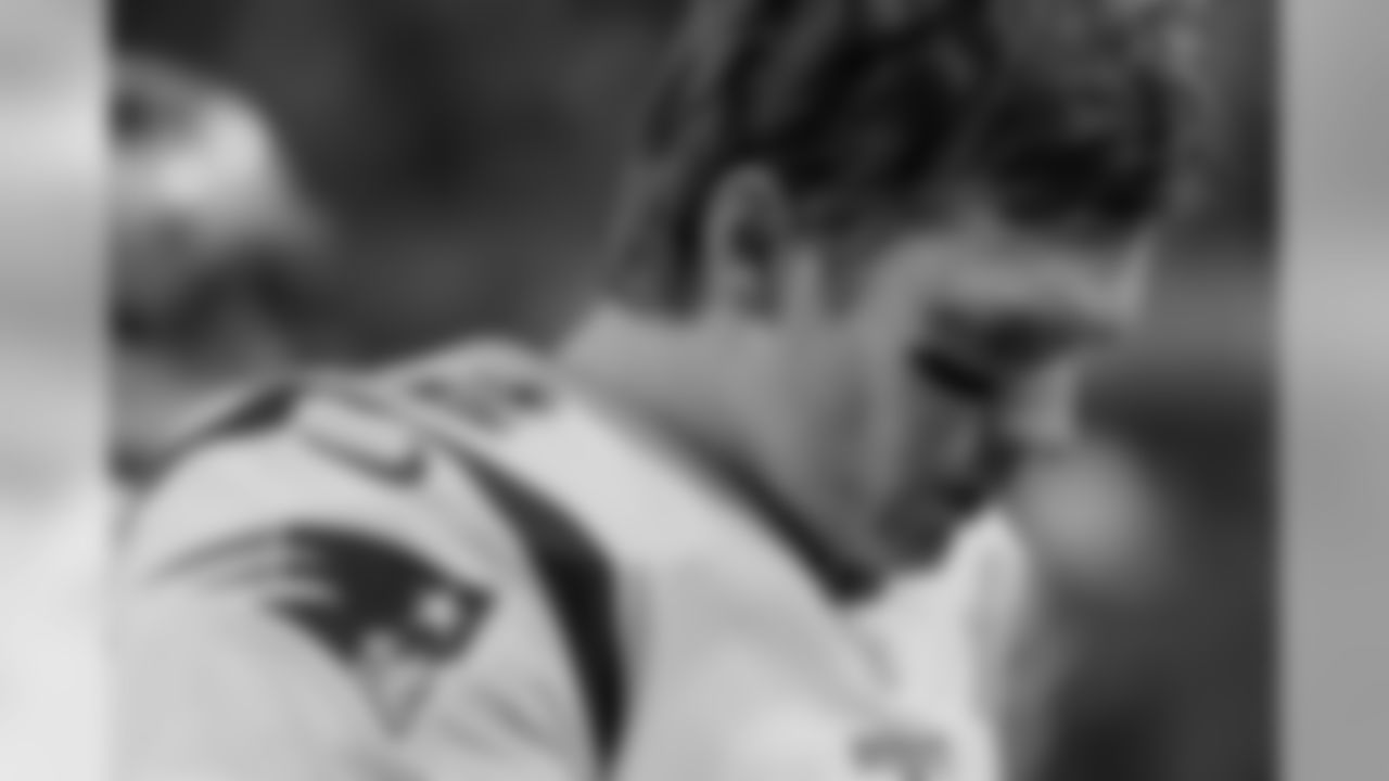 New England Patriots quarterback Tom Brady walks off the field, before the NFL Super Bowl 52 football game against the Philadelphia Eagles, Sunday, Feb. 4, 2018, in Minneapolis. (AP Photo/Chris O'Meara)