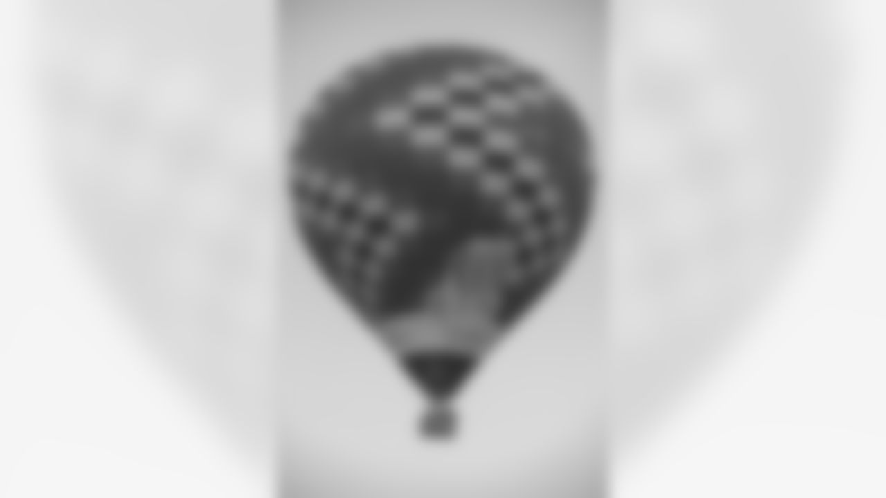 New England Patriots Julien Edelman and Danny Amendola during a trip in hot air ballon in the Teotihuacán pyramids close to Mexico city, Tuesday, June 20, 2017. (AP Photo/Christian Palma)