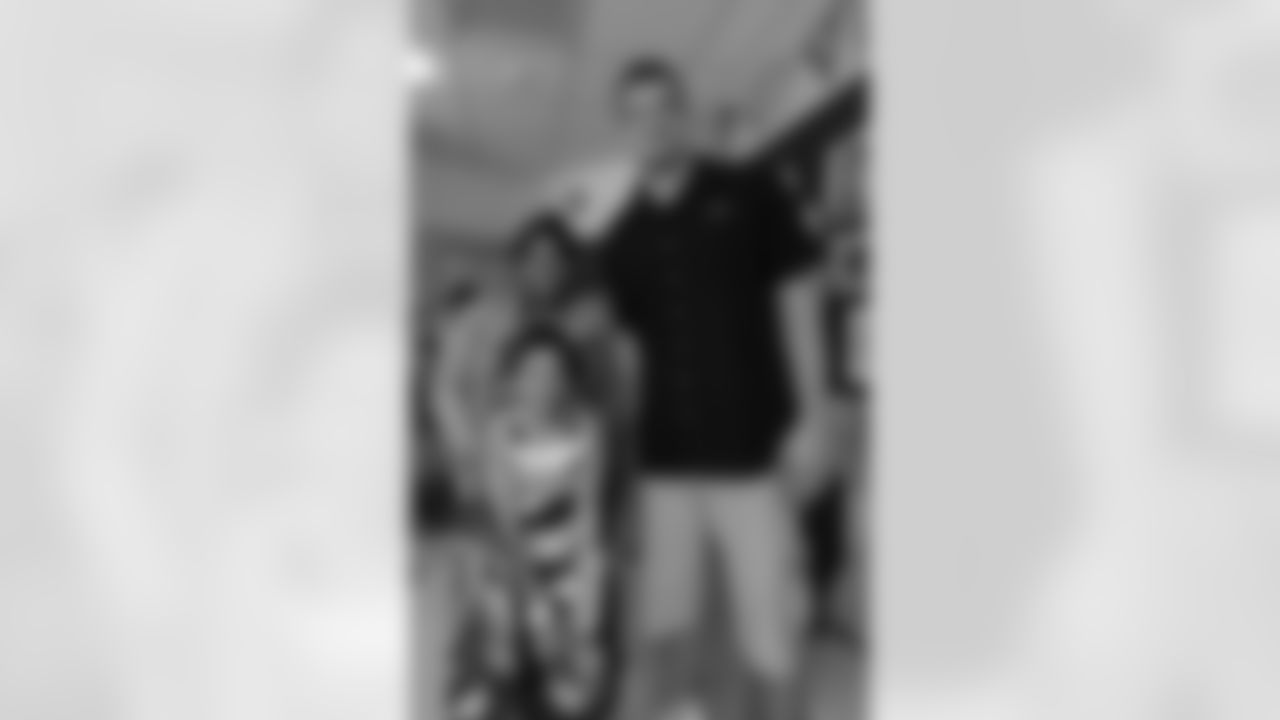 BOSTON, MA - MAY 27: New England Patriot Rob Gronkowski visits Valdir and Mom at Boston Children's Hospital May 27, 2015 in Boston, Massachusetts. (Photo by Darren McCollester/Getty Images for Boston Children's Hospital)