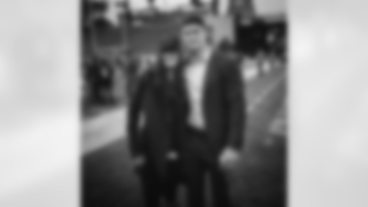 20161024-chris-hogan-social-scene.jpg