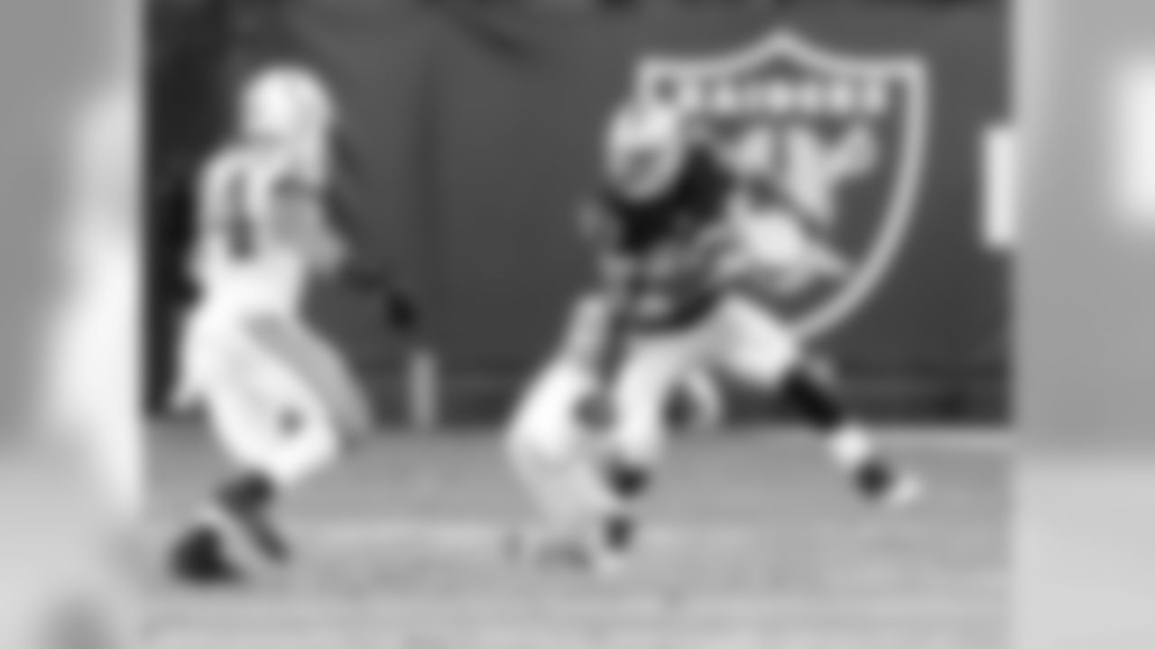 RB DeAndre Washington