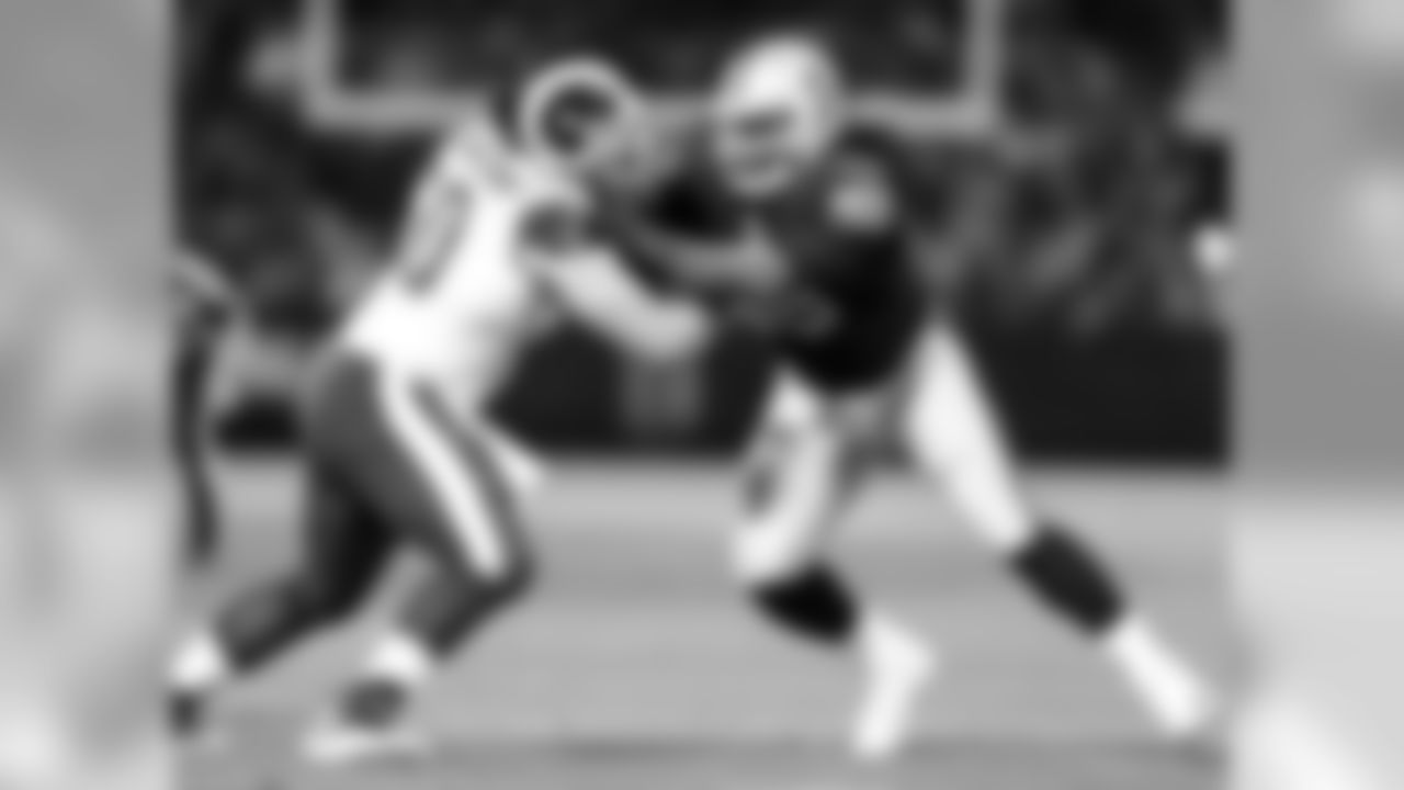 DL Denico Autry